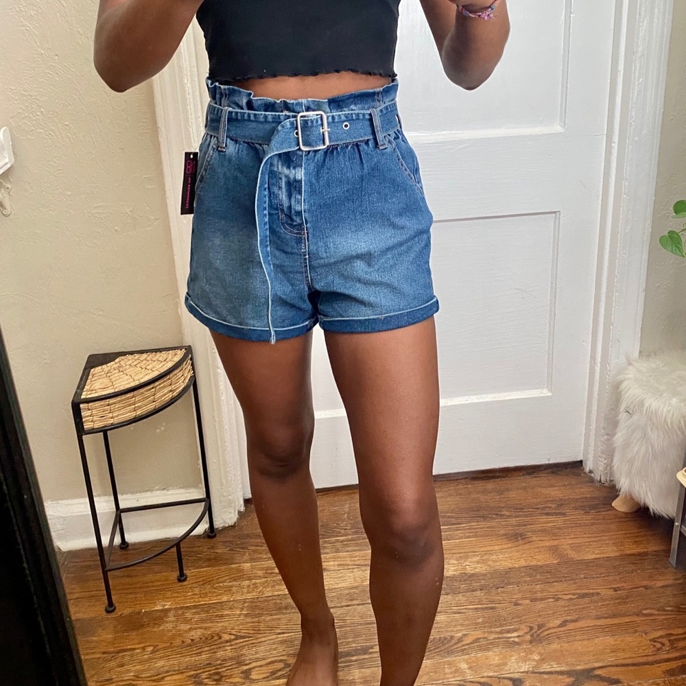 high rise belted shorts